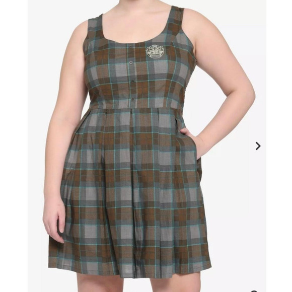 Hot Topic Plus Size‎ 4 Outlander Lace Up Back Tartan Plaid Pleated Mini Dress 4X - Picture 4 of 5